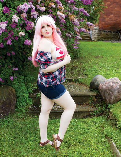 8x10.5 Super Sonico Canada Day 1
