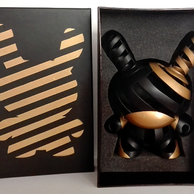 8" t.e.d. dunny black & gold edition
