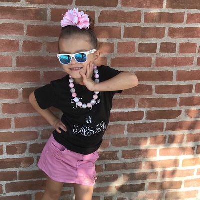 Piggy funky loop bow