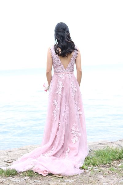 Glamorous A-line V-neck Backless Long Lace Appliques Pink Prom Evening Dresses P95