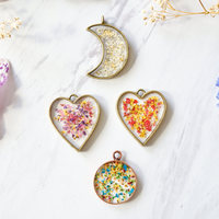Real Dried Flowers in Resin, Heart Necklace in White Mint Periwinkle - Thumbnail 2