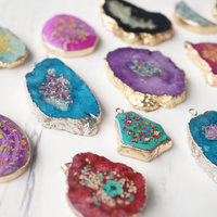 Real Dried Flowers and Resin Necklace, Blue Bar Geode in Purple Blue Orange and Gold - Thumbnail 6