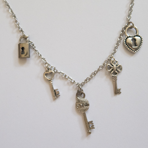 11017 Key necklace