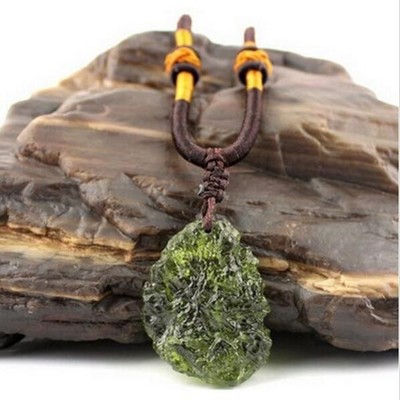 Natural Green Moldavite aerolites Crystal Stone Pendant with Free Neckalce