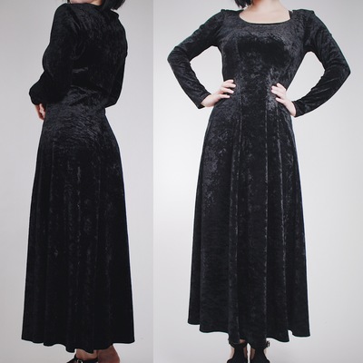 Claimed @tinyredrobin - vintage 90s black crushed velvet morticia gown 