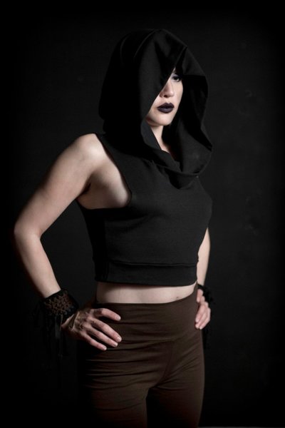 Women's sleeveless cropped pullover tribus hoodie