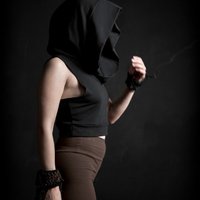 Women's sleeveless cropped pullover tribus hoodie - Thumbnail 2