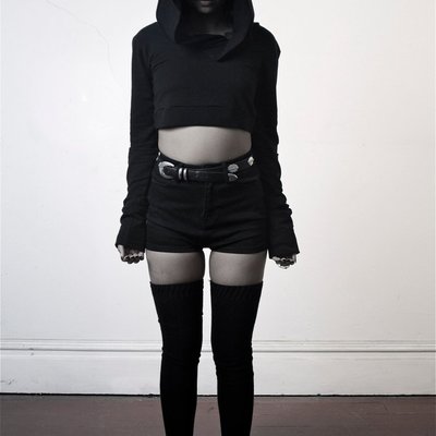 Women's cropped pullover tribus hoodie