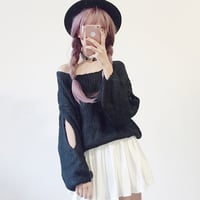 Hollow oversized pullover sweater - Thumbnail 2