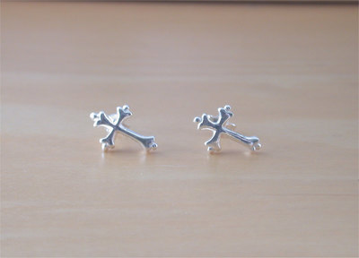 925 Silver Cross Earrings/Sterling Silver Cross Stud Earrings/Silver Jewellery/Silver Jewelry/Silver Crucifix Earrings/925 Cross Earrings