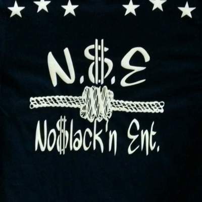 N$e no$lacknent. (navyblue&white) business t-shirt.