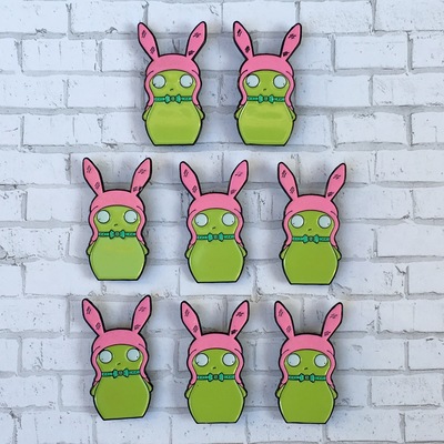 Loo-Eez-Eh Ko-Pee SECONDS PIN