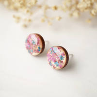 Real Dried Flowers and Resin on Wood Stud Earrings in Pink and Blue - Thumbnail 4