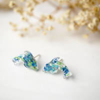 Real Dried Flowers and Resin Dolphin Stud Earrings in Greens and Blues - Thumbnail 3