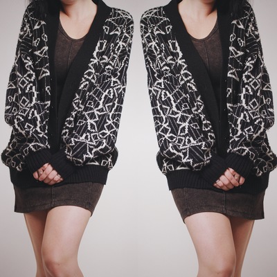Claimed @rainbowkitty016 - vintage 90s chunky black & white grandpa cardi 