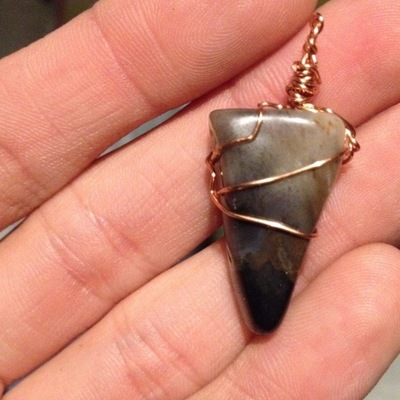 Agate point pendant