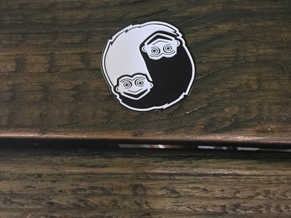 TROLL DOLL YING YANG  ENAMEL PIN 