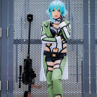 Baenon searching for the booty