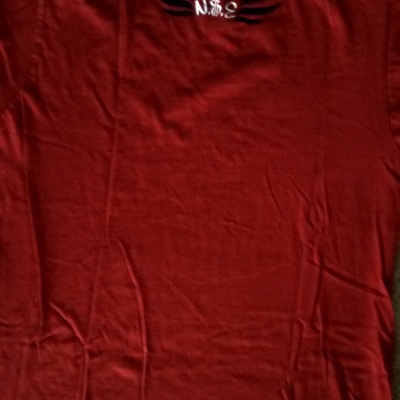 E.r datransporter (two tone) (red,white&black) artist t-shirt.