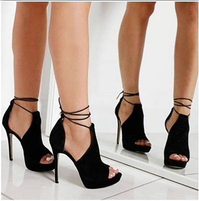 Black fish mouth with thin shoes