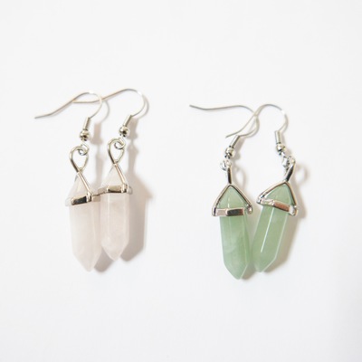 [sale] mini pointed crystal earrings 