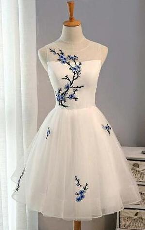 Sexy Charming Short Prom Dresses,Cheap White Homecoming Dresses,Tulle Prom Dress,Sleeveless Prom Dresses for Girls