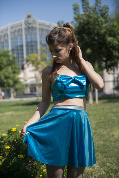 "Caramel Shiny" Elastic Blue Flared Skirt