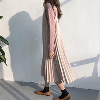 Pleated medium dress and turtleneck top - Thumbnail 4