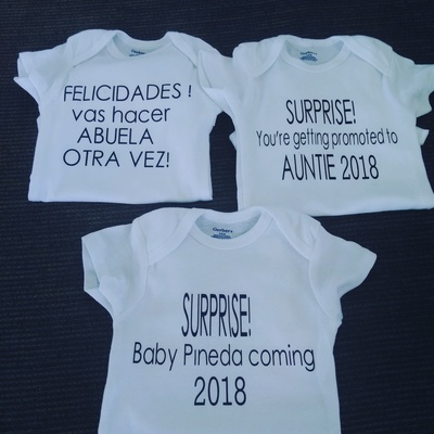Pregnancy announcement onesies