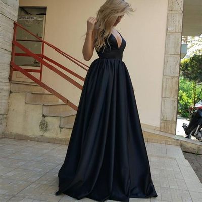 Spaghetti Straps Black Long Prom Dresses