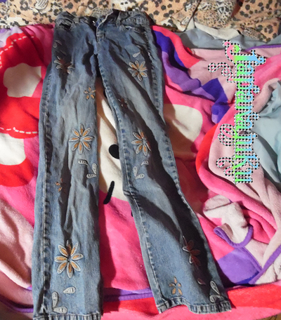 Too Hot Flower Jeans Sz. 3/4