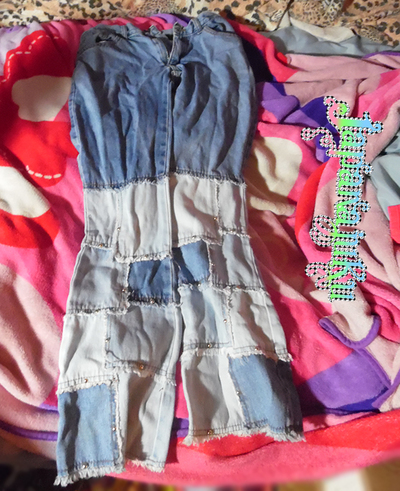 〖Sold Out〗Moments Patchy Studded Blue Jeans Sz. 3/4