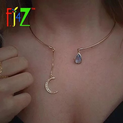 Metal choker rhinestone moon teardop pendant collar