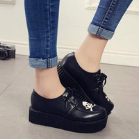 Casual Lace Up Platform Shoes in Black - Thumbnail 3