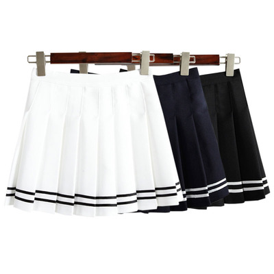 Pleated tennis skirts white and black