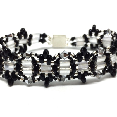 Black and silver elegant bracelet with sterling silver box clasp