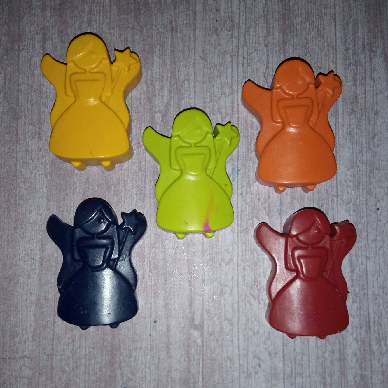 Image of 20 Fairy Princess Crayons 