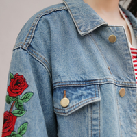 Rose embroidered denim jacket - Thumbnail 3