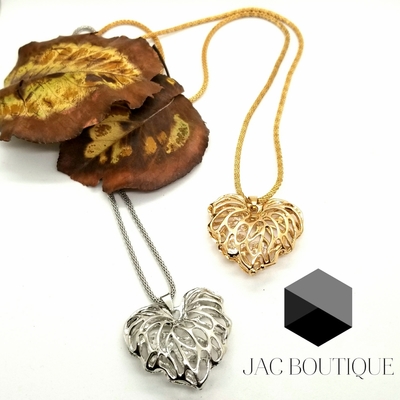 Rhinestones in Heart Charm - 25" mesh necklace silver or rosegold 