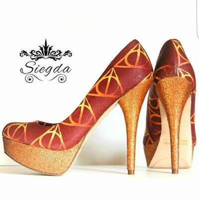 Deathly hallows gryffindor glitter platform heels - Thumbnail 3