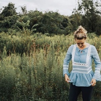 Little Creek Flowy Blouse - Thumbnail 3