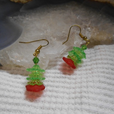Christmas tree earrings