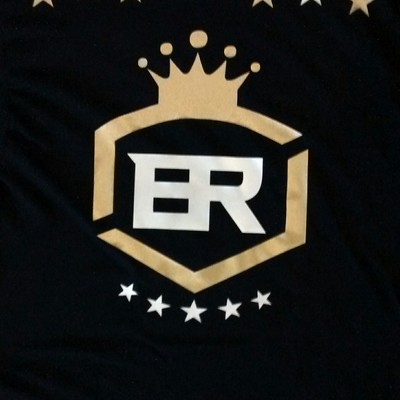 Er king. (black,galaxy gold & silver) t-shirt.
