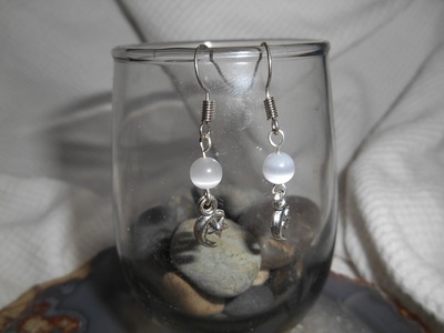 White catseye moon/star earrings