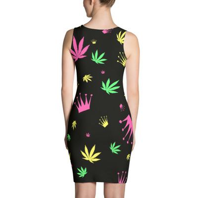 Queen of the green dress