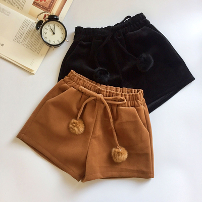Velvet pom pom shorts