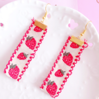 Sweet Strawberry Choker Necklace + Earrings Set - Thumbnail 3