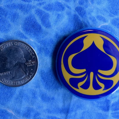 Krak-on logo 1.5" pinback button (splatoon)