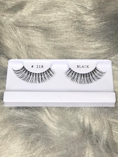 H Street Glamour Lashes 
