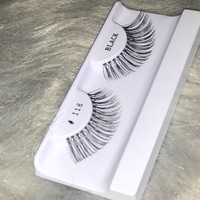 Classics Natural Long Lashes  - Thumbnail 1